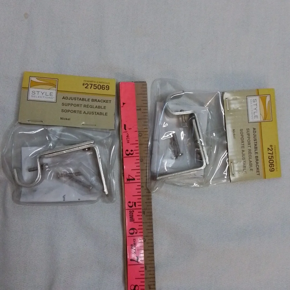 NWT Style Selections Adjustable Curtain Rod Brackets